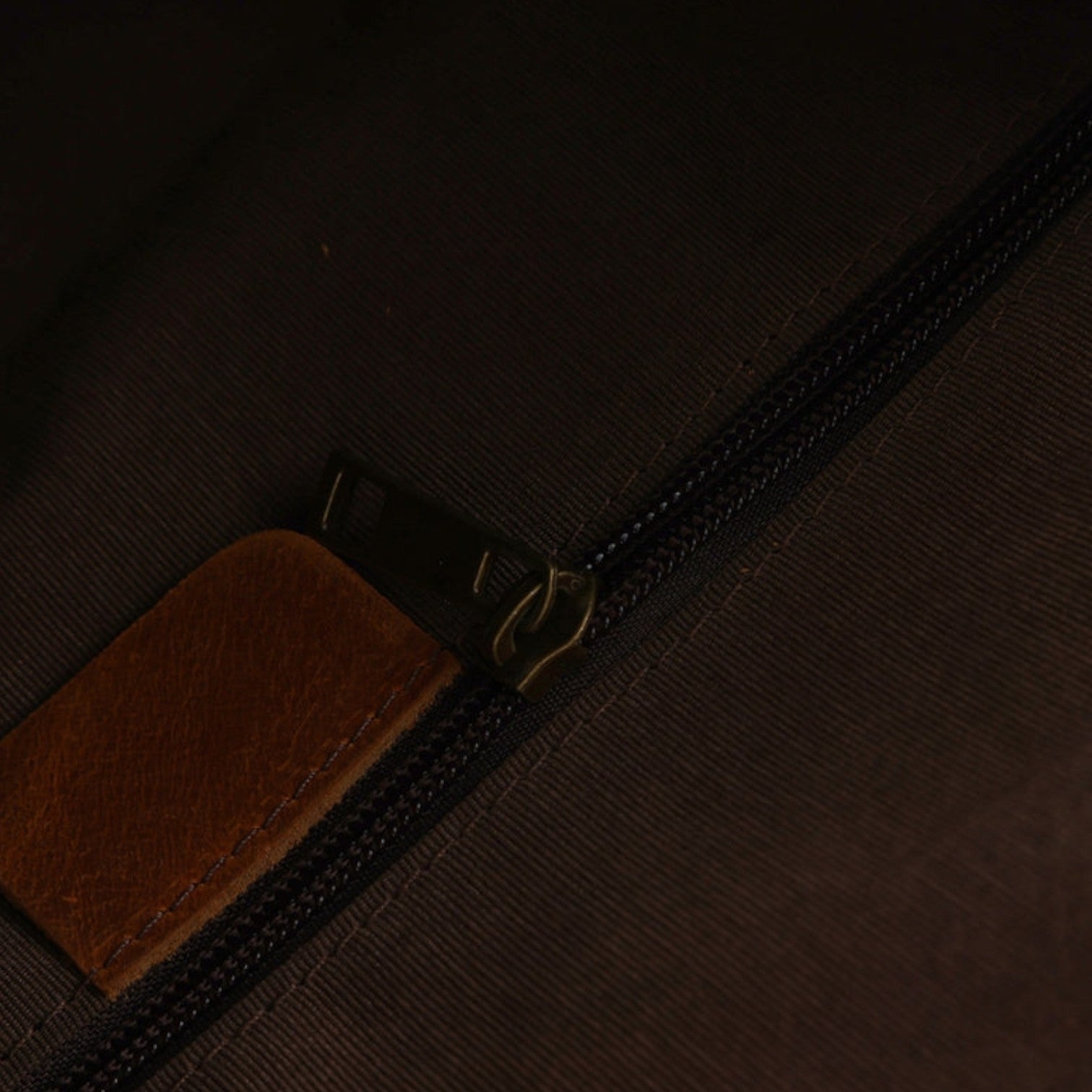 The Gentleman’s Brand | Montague Leather Duffle – Heritage Craft, Travel Refined