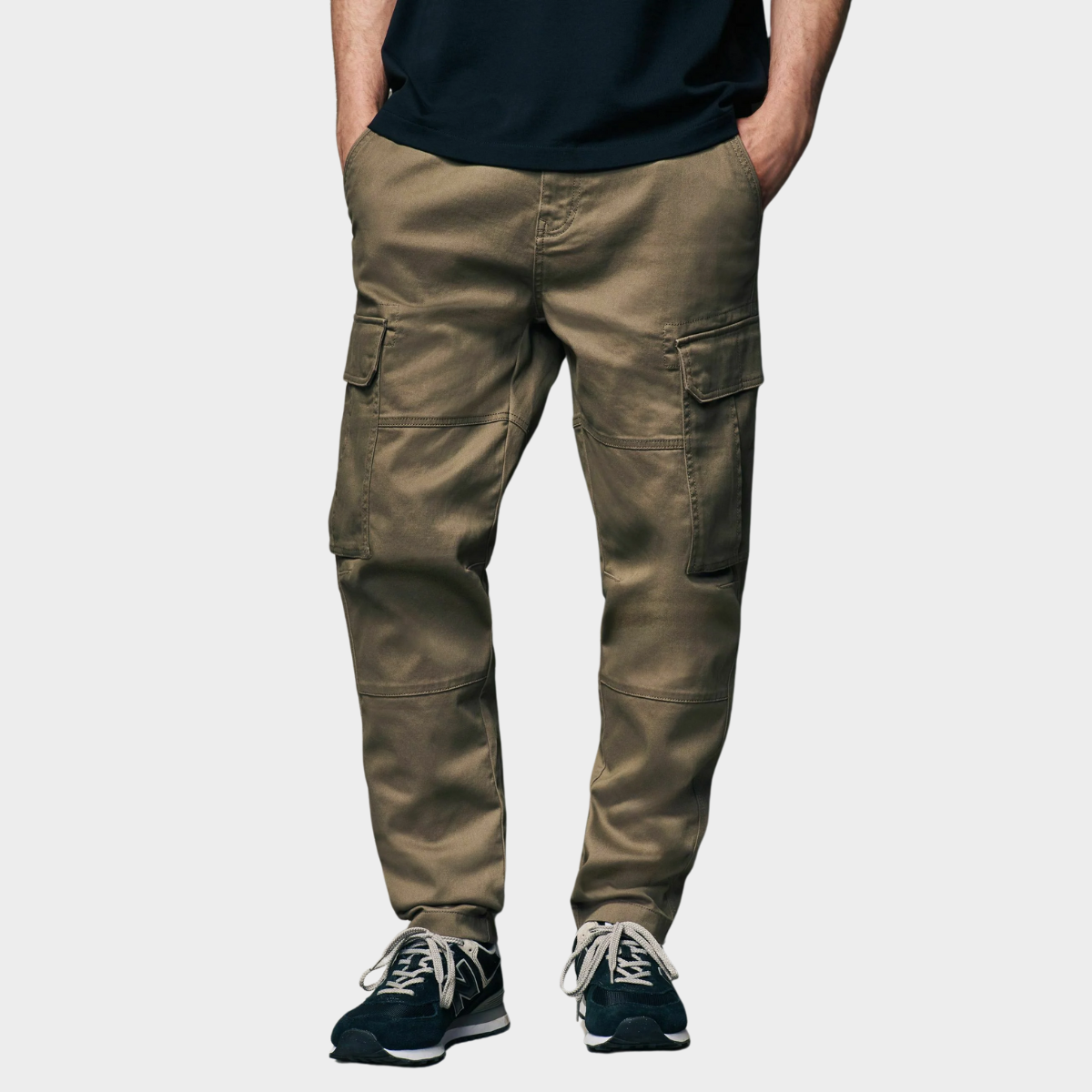 Slim-Fit Cargo Pants | Cotton Blend | Functional & Modern