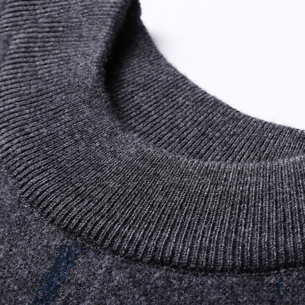 Minimalist Knit Sweater | Sleek & Modern | Soft & Warm